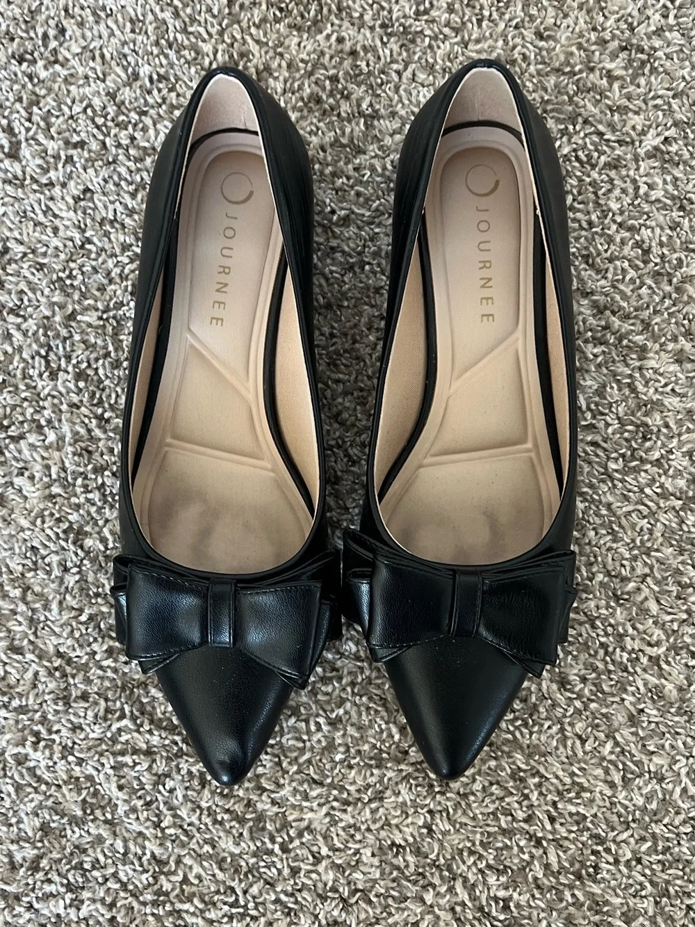 Journee Collection Black Pointed Toe Bow Flats Size 8